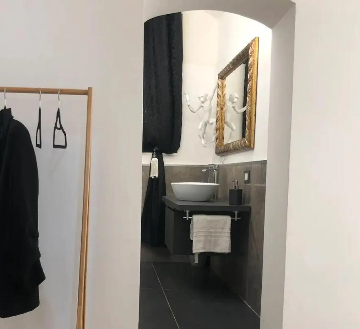 Hubhouse 1 Plebiscito Apartment Catania